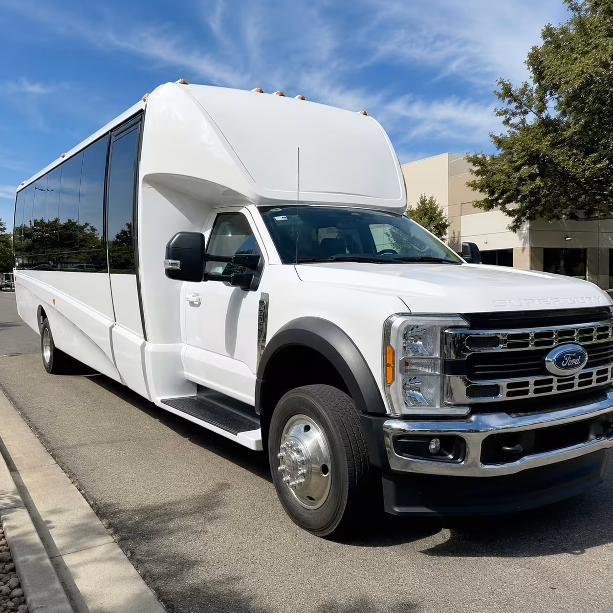 chattanooga airport minibus rentals to local attractions