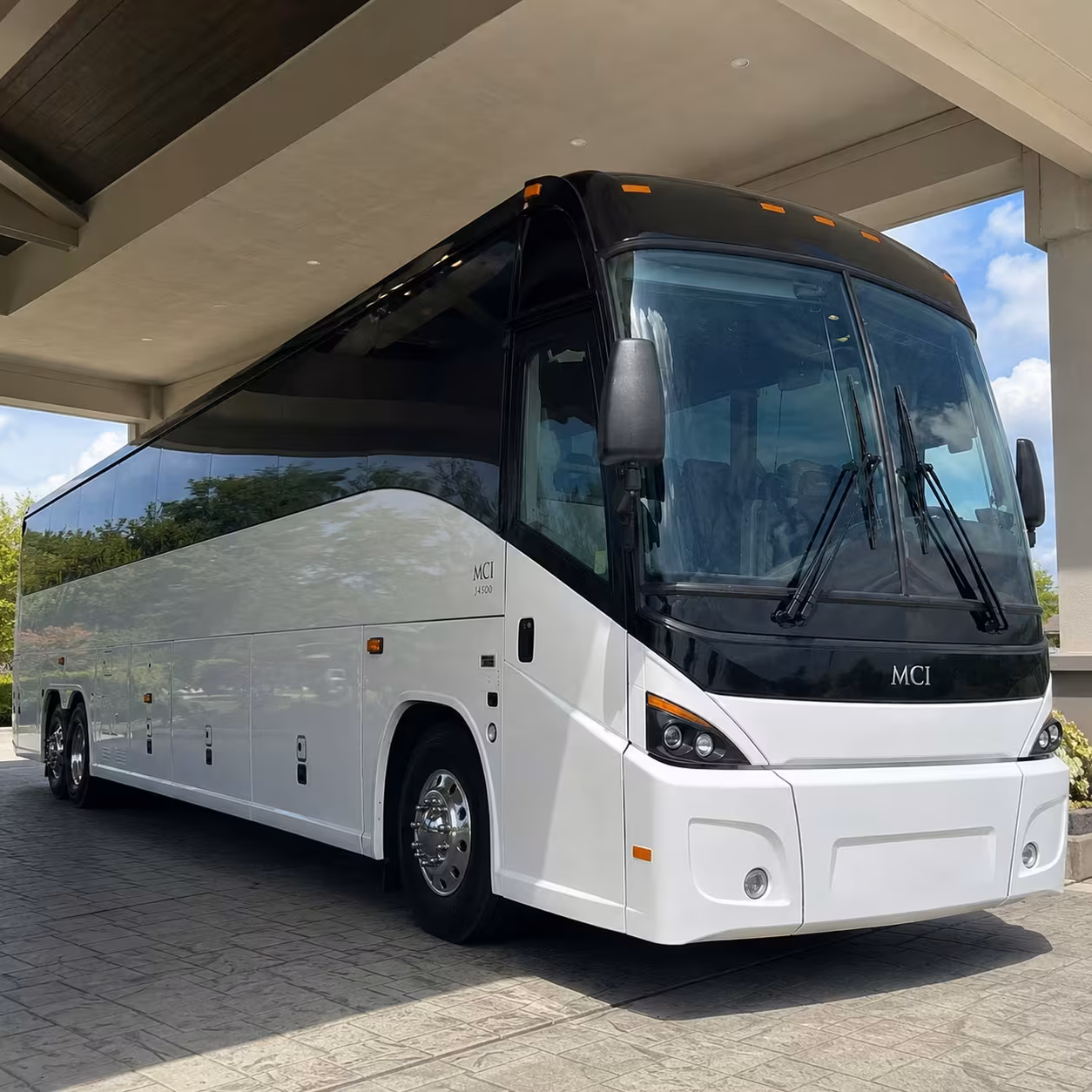 chattanooga bus rentals for manufacturing and logistics shifts